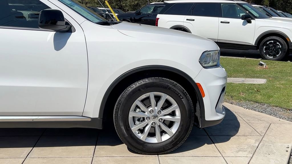 Used 2023 Dodge Durango SXT image 12