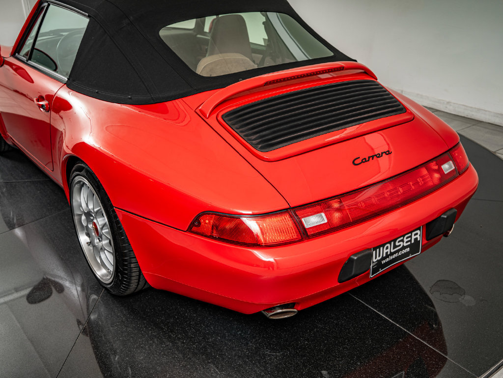Used 1995 Porsche 911 Carrera RWD image 25