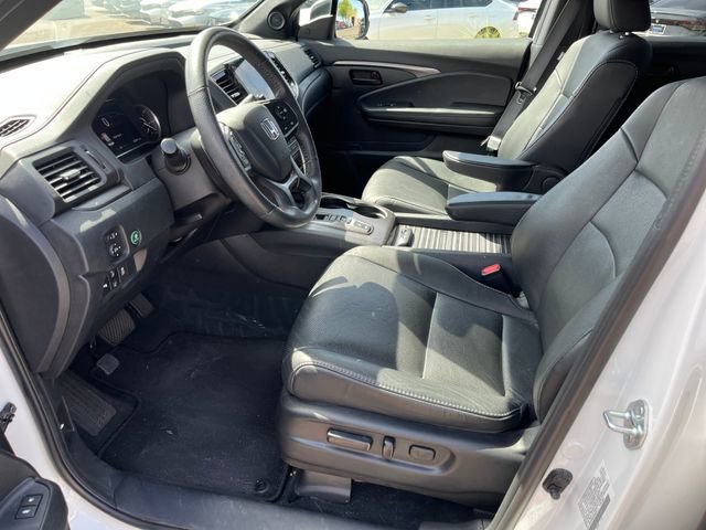 Certified 2023 Honda Passport EX-L image 2