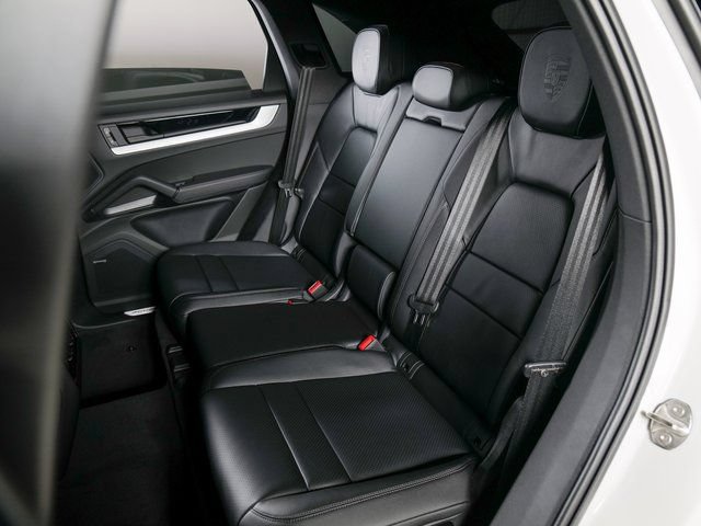 New 2026 Porsche Cayenne AWD/4WD image 13