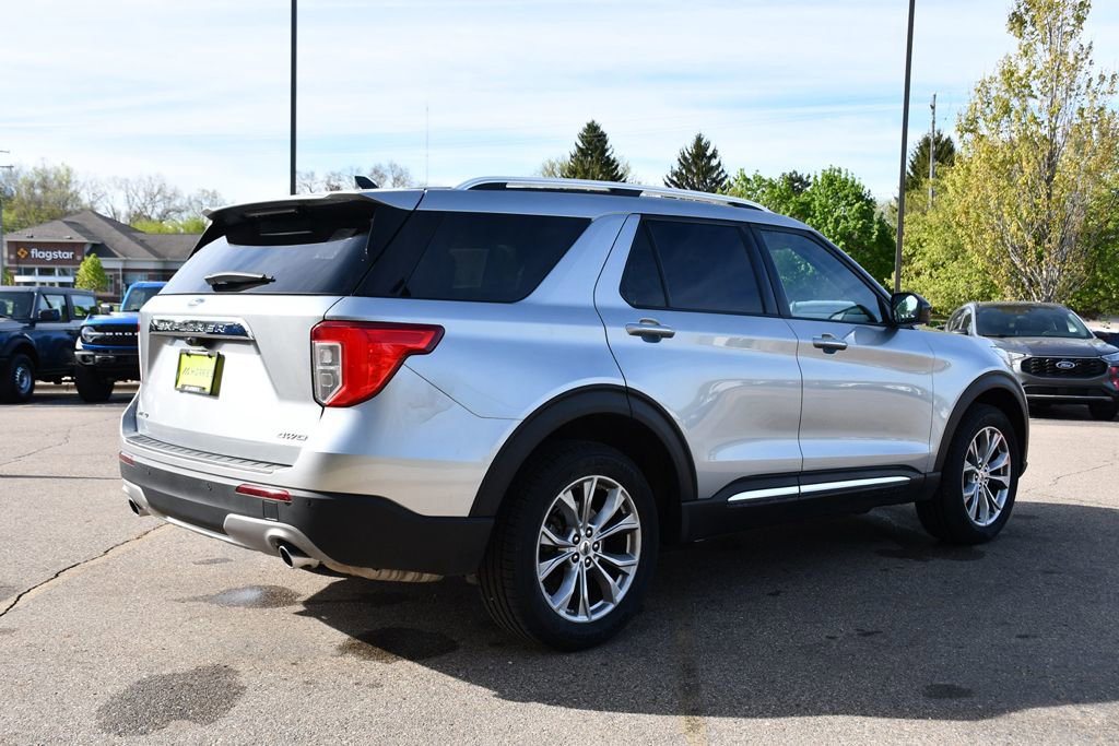 Used 2024 Ford Explorer Limited AWD/4WD image 6