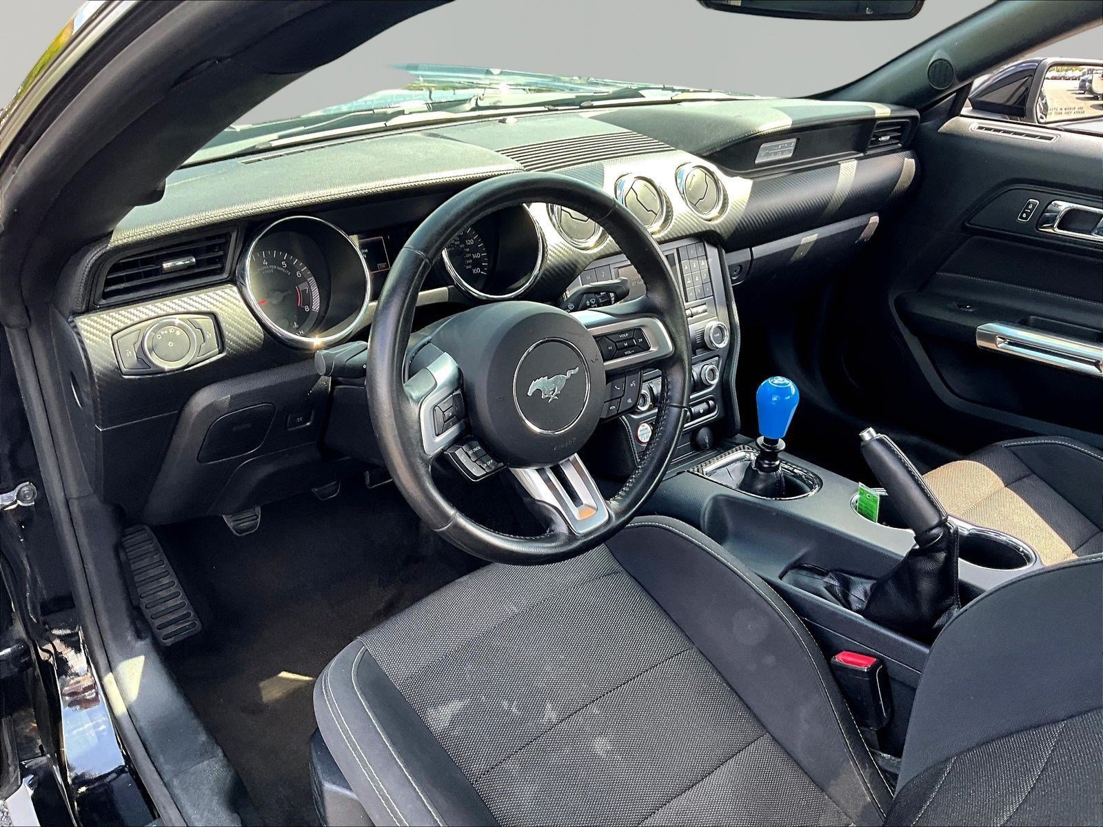 Used 2016 Ford Mustang Coupe RWD image 16