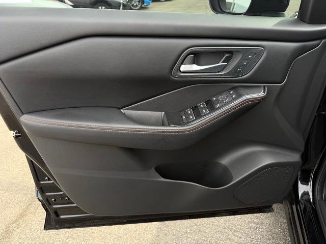 Certified 2025 Nissan Rogue SV w/ Rock Creek Premium Package AWD/4WD image 19