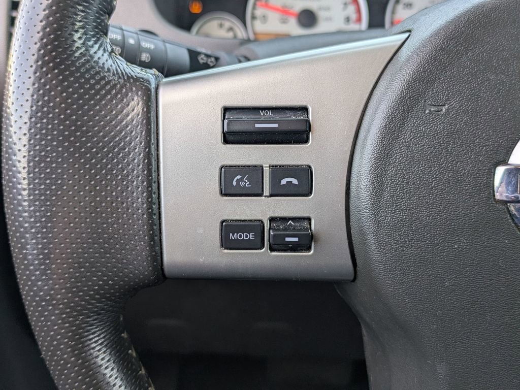 Used 2018 Nissan Frontier PRO-4X image 18