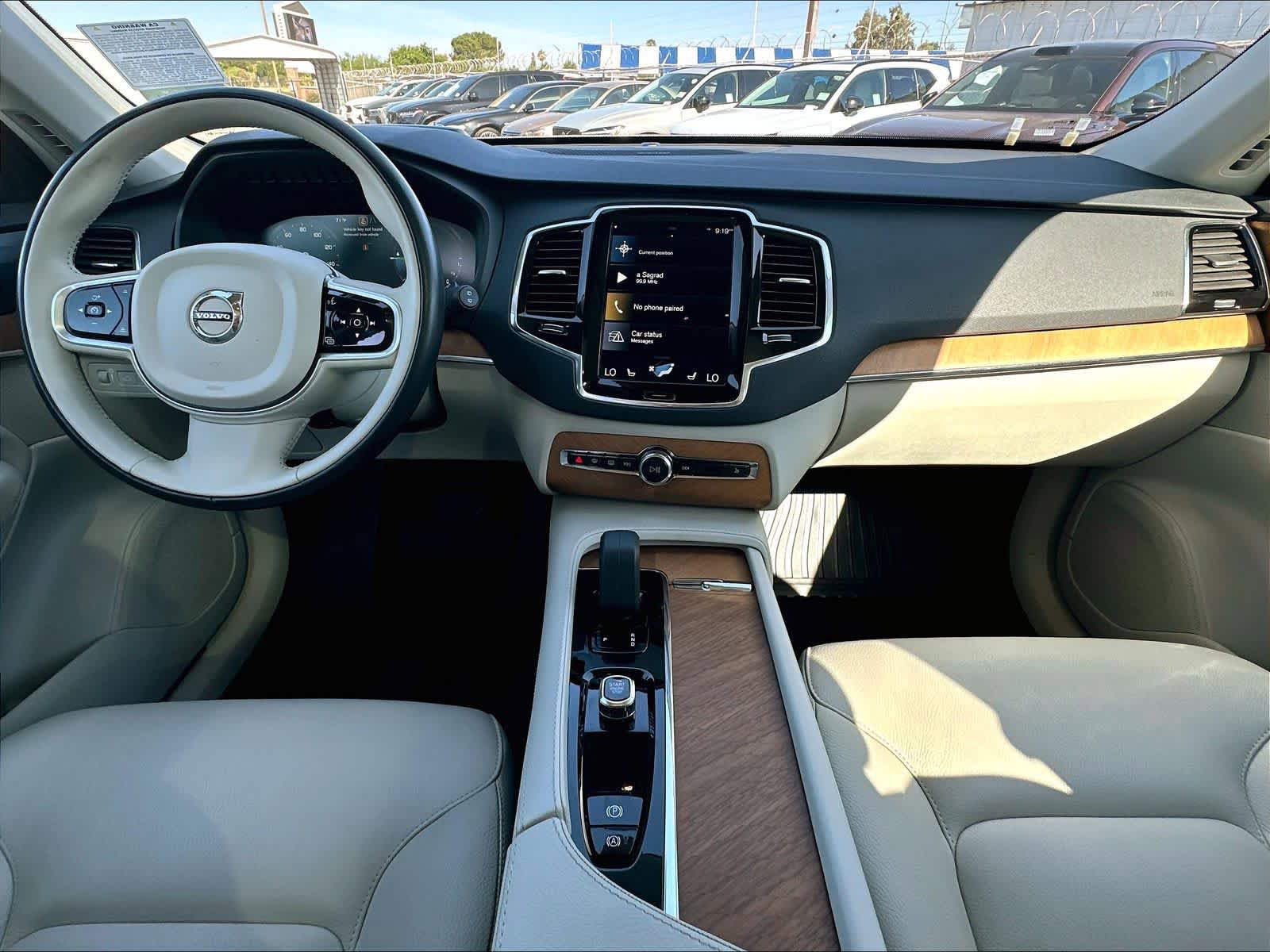 Used 2022 Volvo XC90 T8 Inscription Expression w/ Advanced Package AWD/4WD image 18
