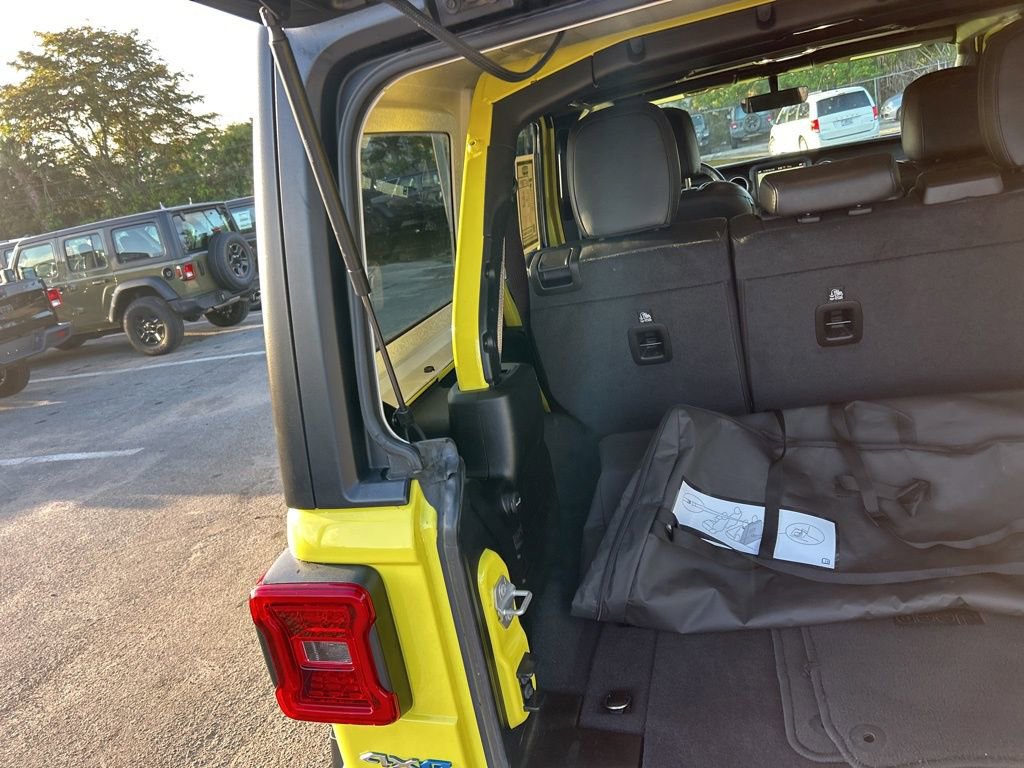 Used 2023 Jeep Wrangler Unlimited Sahara w/ Cold Weather Group image 32