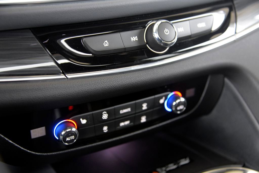 Used 2024 Buick Enclave Essence w/ Experience Buick Package image 24