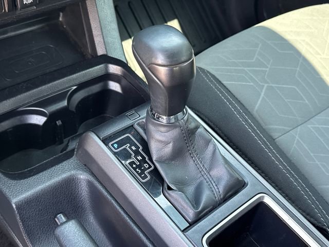Used 2022 Toyota Tacoma TRD Off-Road AWD/4WD image 15