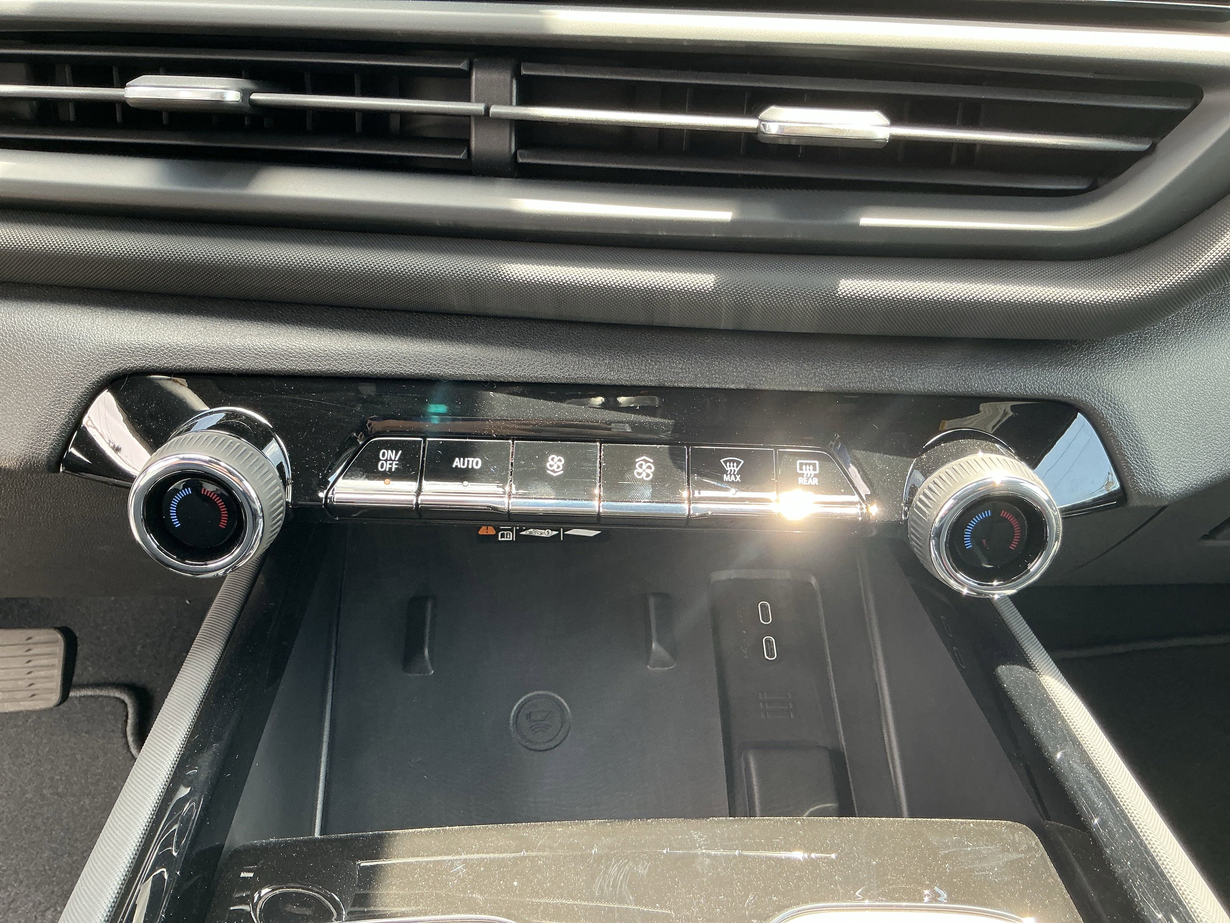 New 2026 Chevrolet Silverado EV LT w/ Premium Package image 21