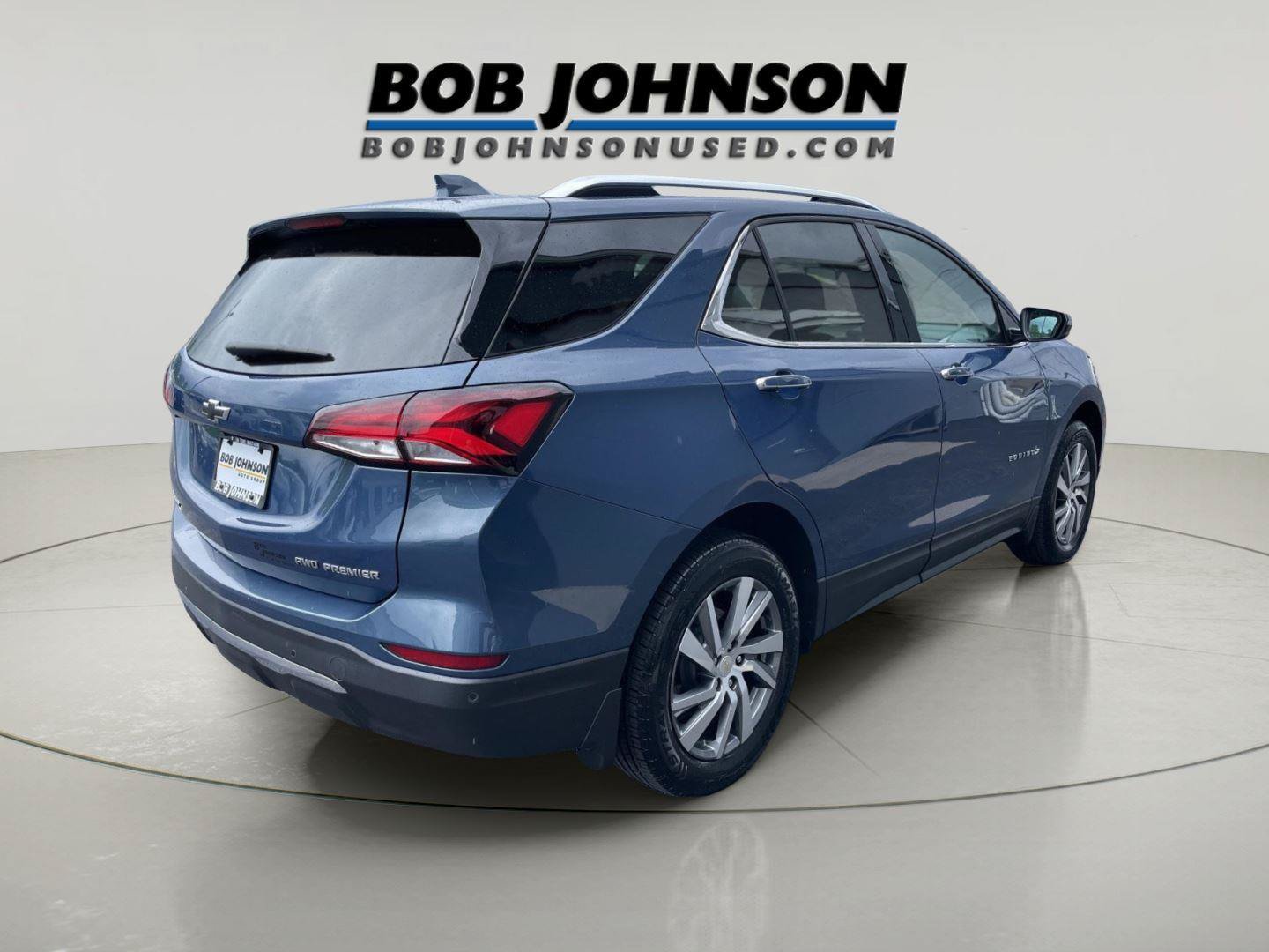 Used 2024 Chevrolet Equinox Premier w/ LPO, Floor Liner Package AWD/4WD image 7