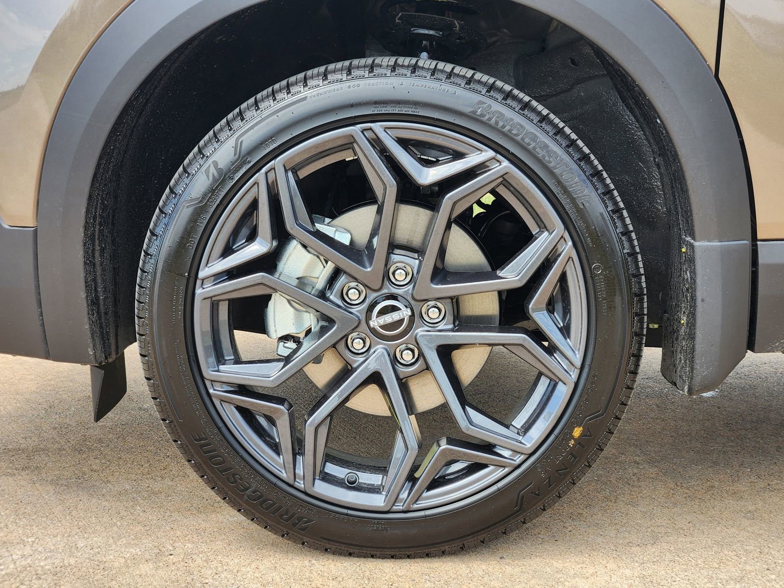 New 2026 Nissan Kicks SR w/ Illumination Package image 11