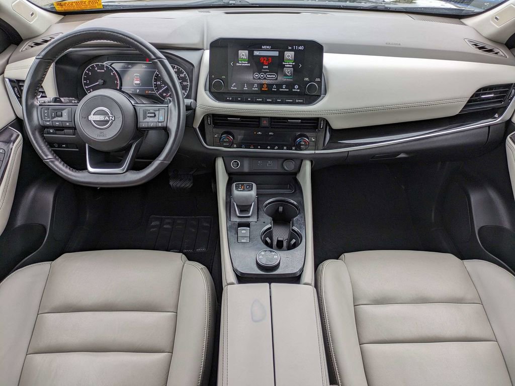 Used 2023 Nissan Rogue SL w/ SL Premium Package image 13