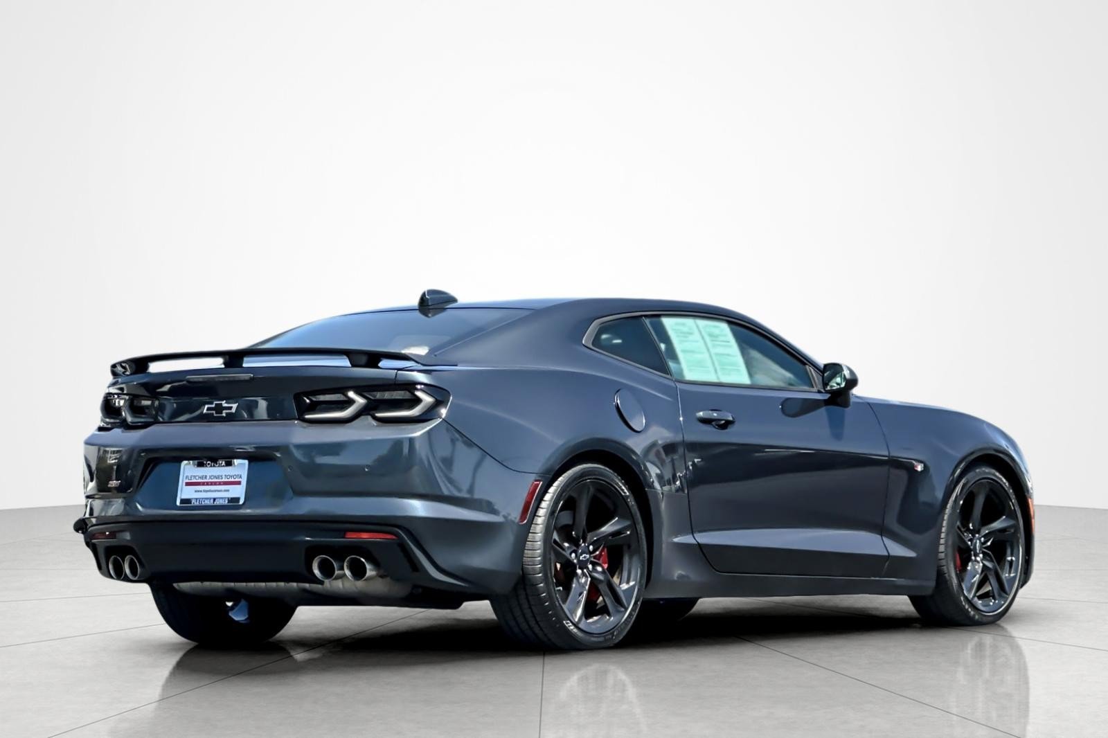 Used 2021 Chevrolet Camaro SS RWD image 5