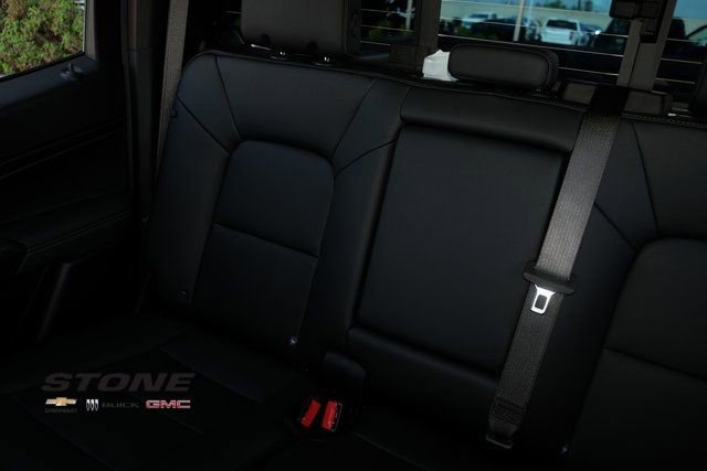 Used 2025 Chevrolet Colorado LT w/ LT Convenience Package AWD/4WD image 15