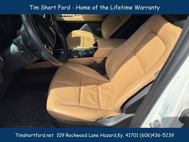 Used 2023 Lincoln Corsair Reserve w/ Equipment Group 201A AWD/4WD image 5
