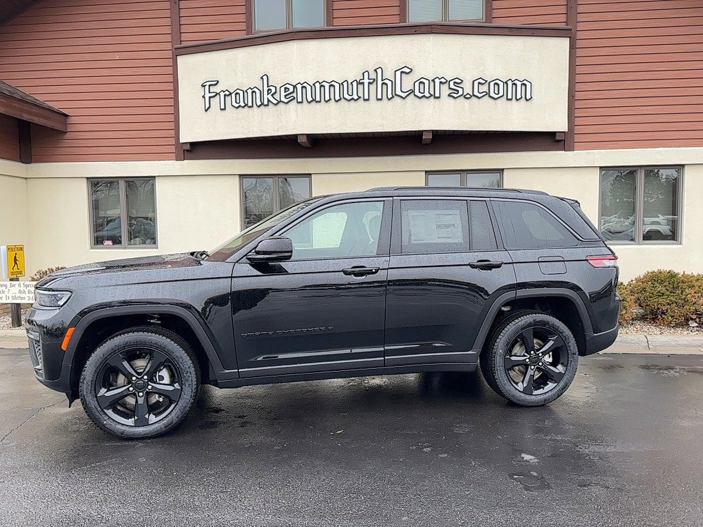 New 2026 Jeep Grand Cherokee Limited AWD/4WD image 1