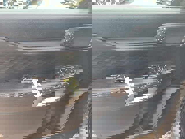 New 2025 Ford Ranger XLT w/ Equipment Group 301A High image 17