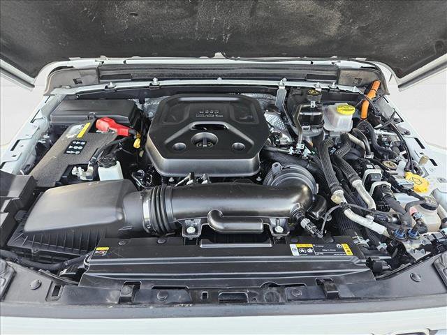Used 2024 Jeep Wrangler Sahara image 23