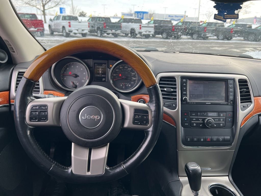 Used 2011 Jeep Grand Cherokee Overland image 22