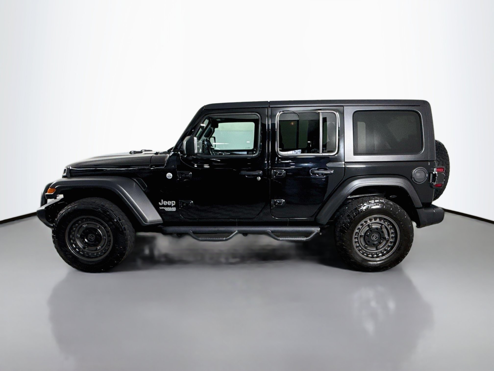 Used 2021 Jeep Wrangler Unlimited Sport AWD/4WD image 6