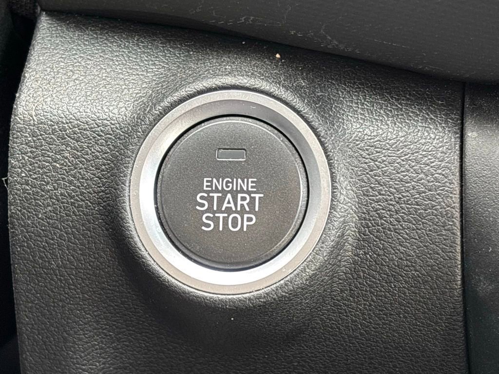 Used 2023 Hyundai Kona SEL image 13