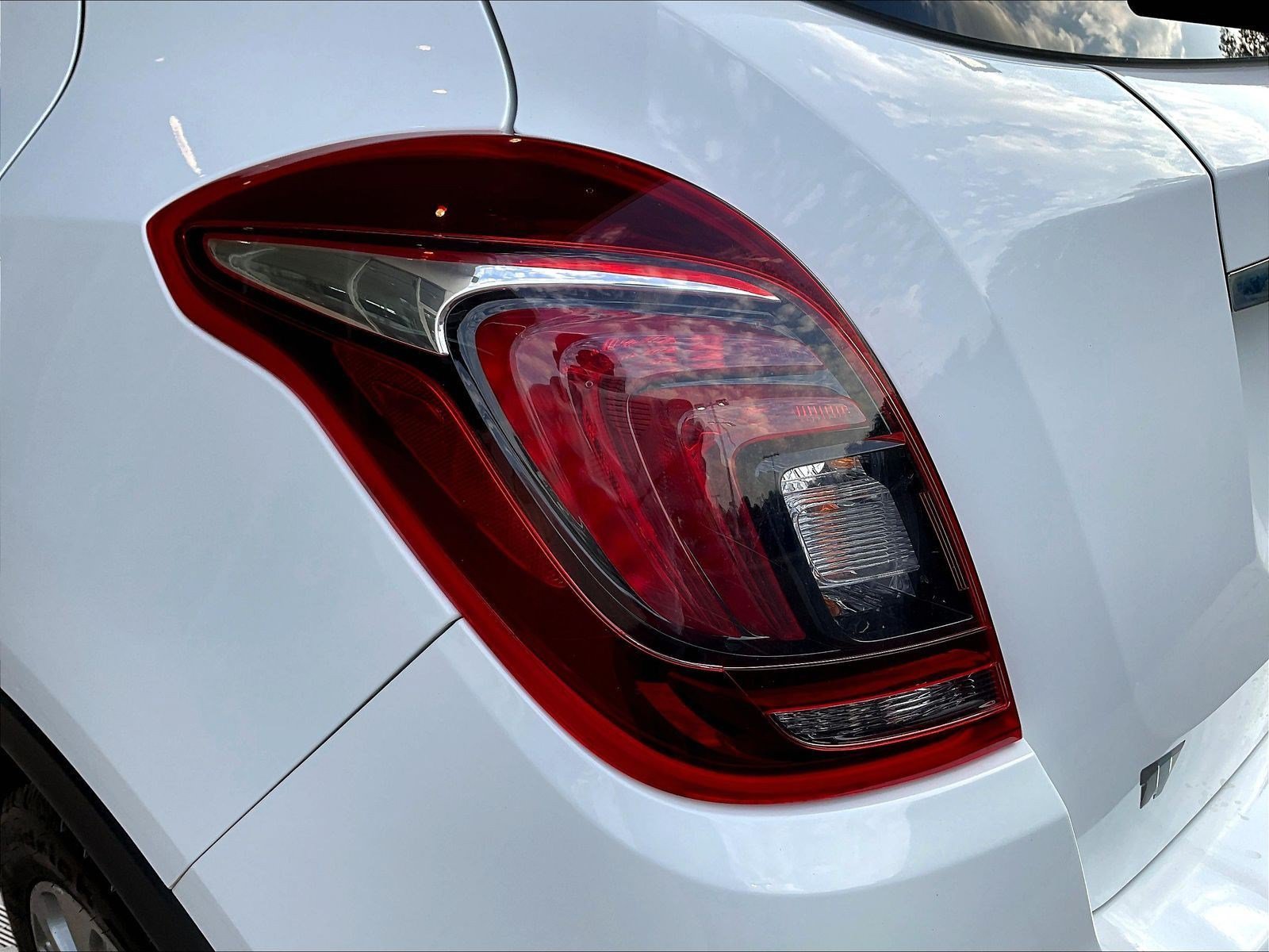 Used 2019 Buick Encore Preferred FWD image 21