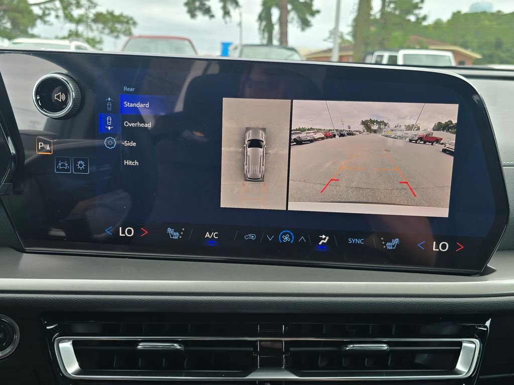 New 2026 Chevrolet Traverse LT w/ Midnight/Sport Edition image 15