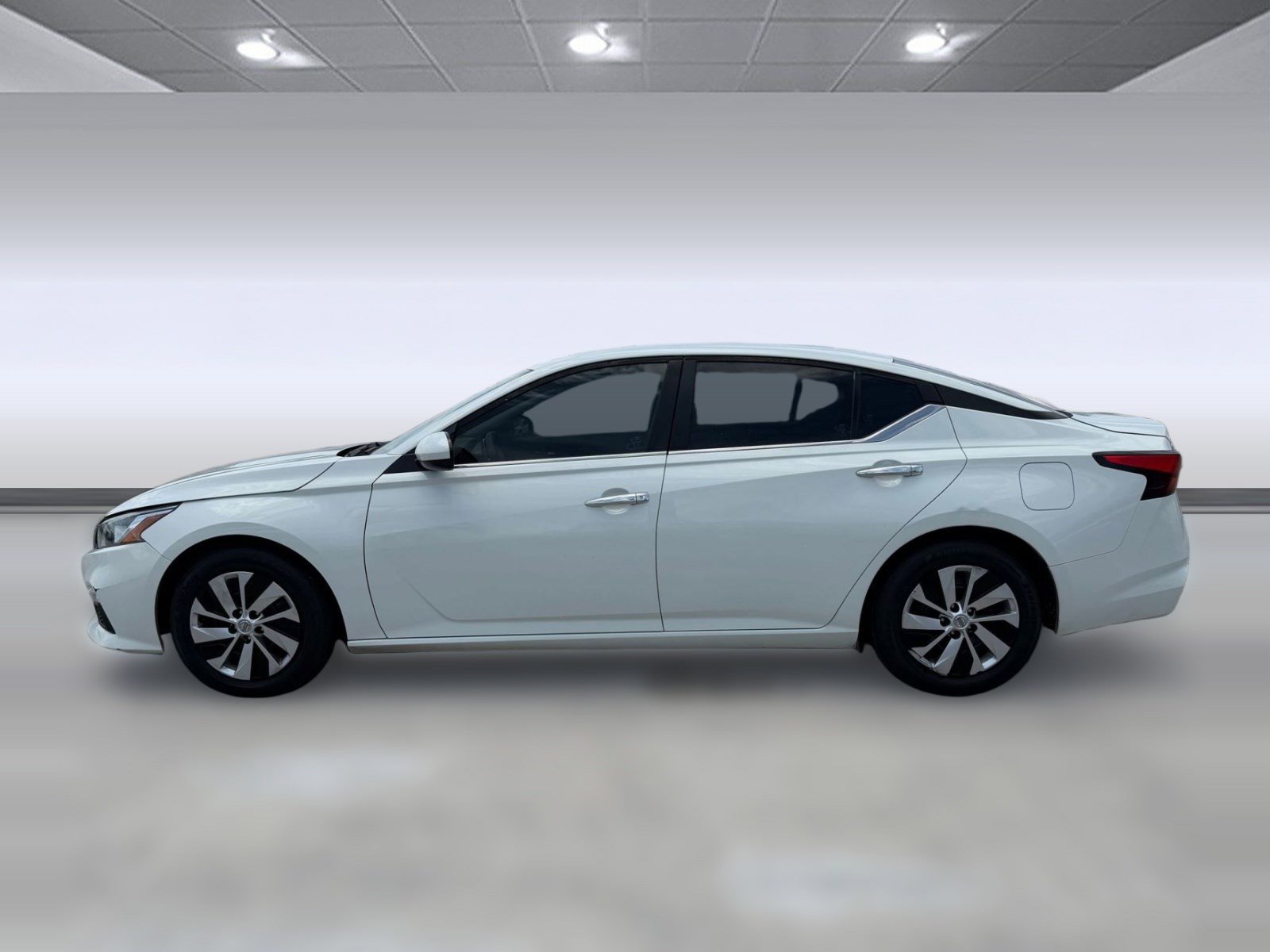 Used 2020 Nissan Altima 2.5 S FWD image 2