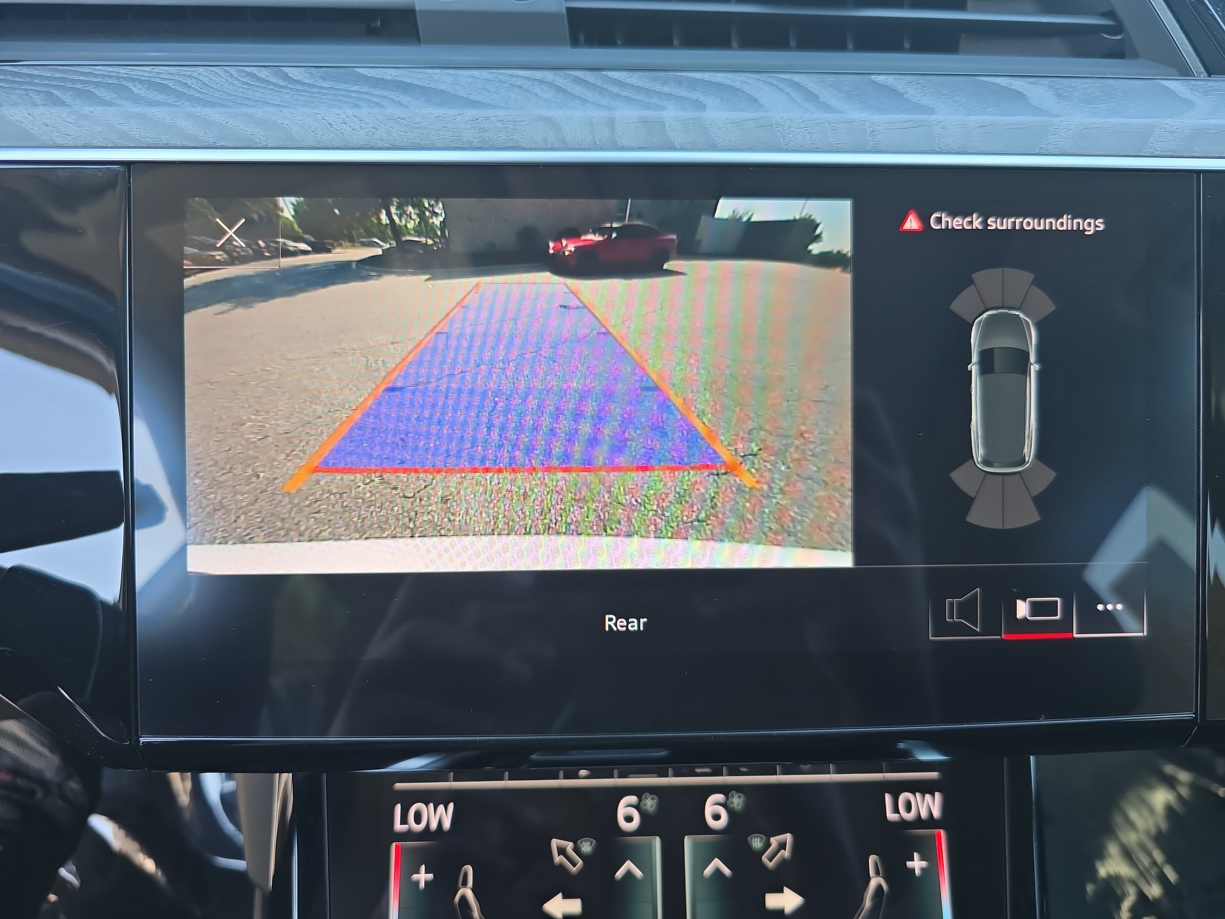 Used 2021 Audi e-tron Premium w/ Towing Package AWD/4WD image 20