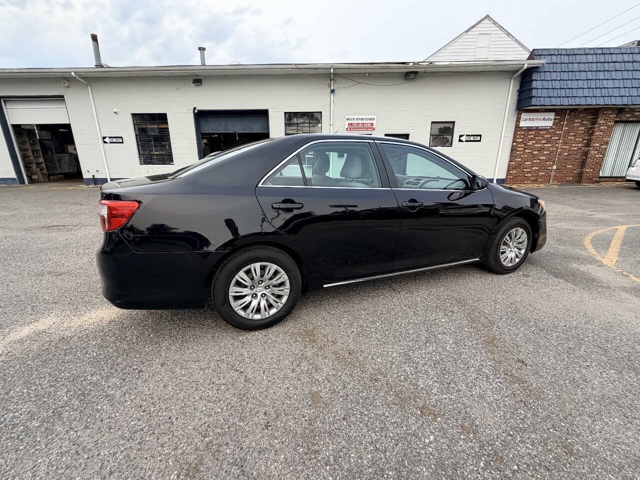 Used 2012 Toyota Camry LE FWD image 20