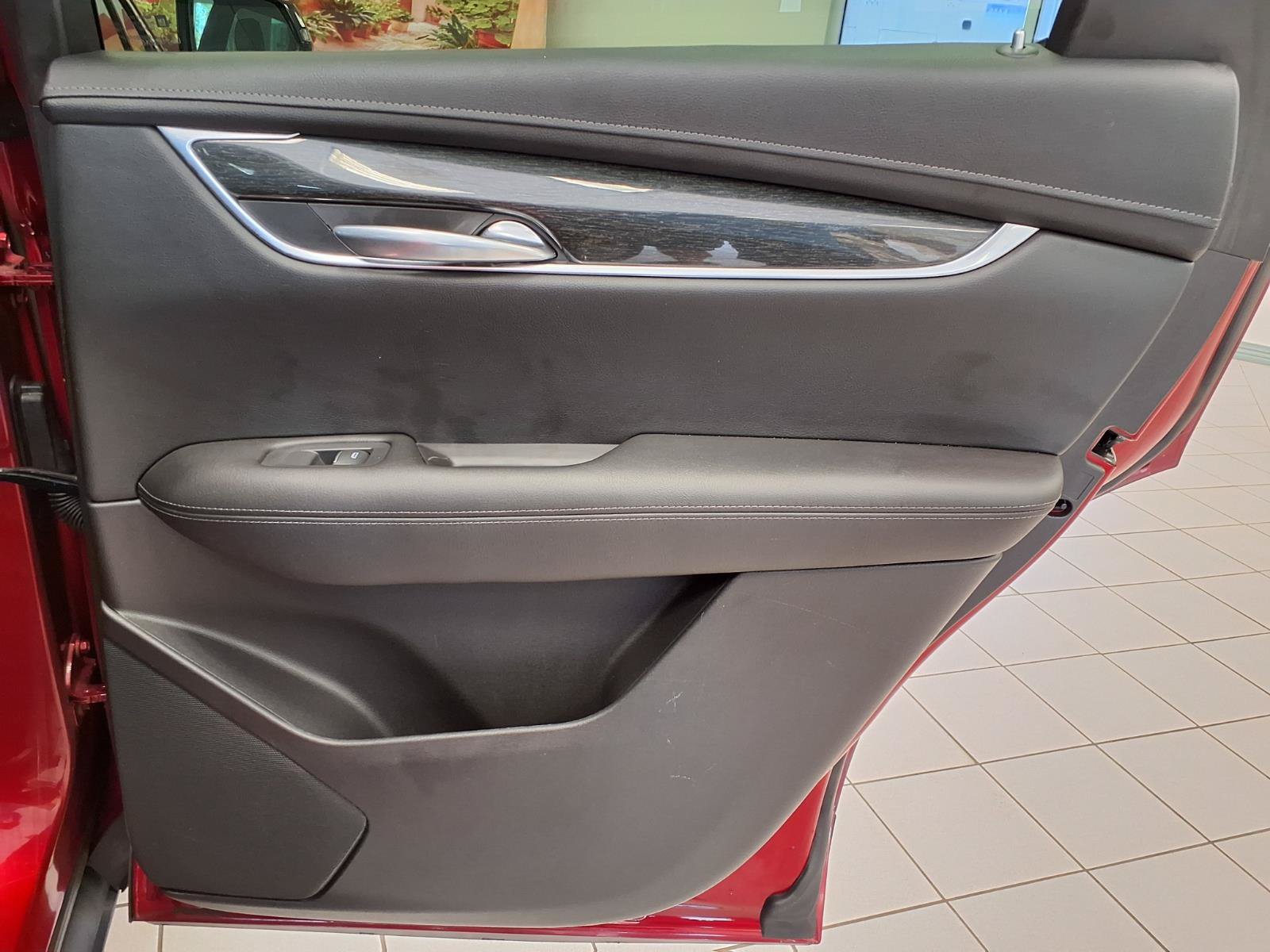Used 2021 Cadillac XT5 Premium Luxury FWD image 13