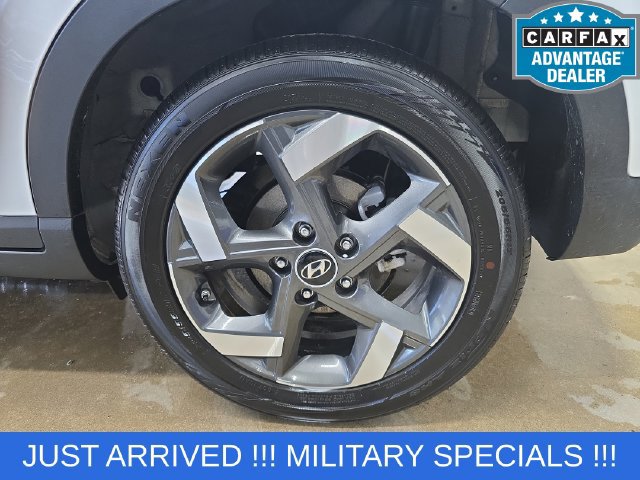 Used 2026 Hyundai Venue SEL FWD image 34