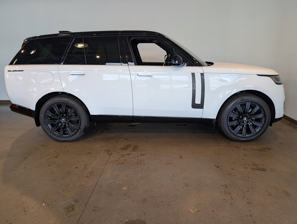 New 2025 Land Rover Range Rover SE image 7