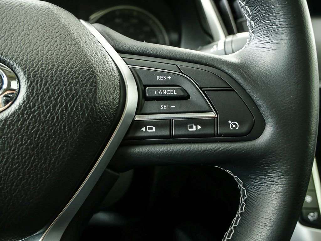 Used 2019 INFINITI Q50 Luxe w/ Essential Package (3.0T Luxe) image 11