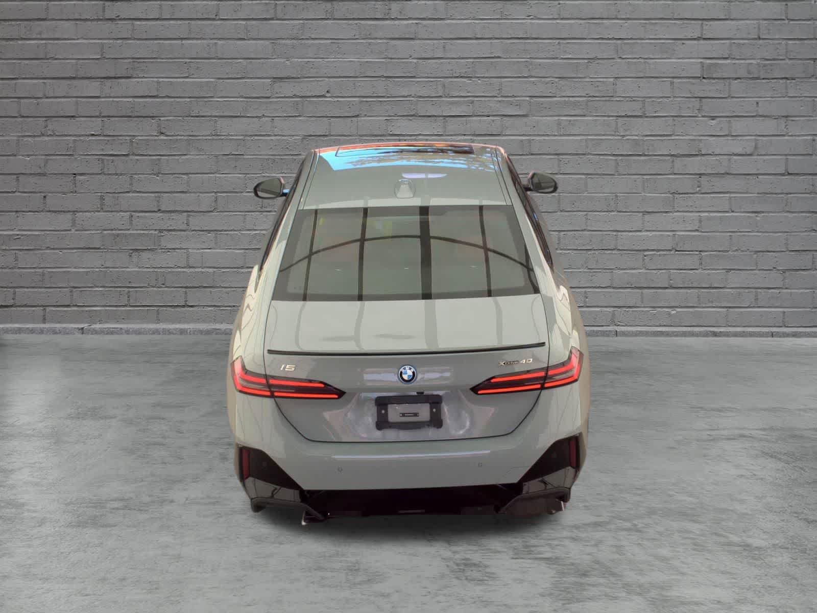 Used 2026 BMW i5 eDrive40 AWD/4WD image 6