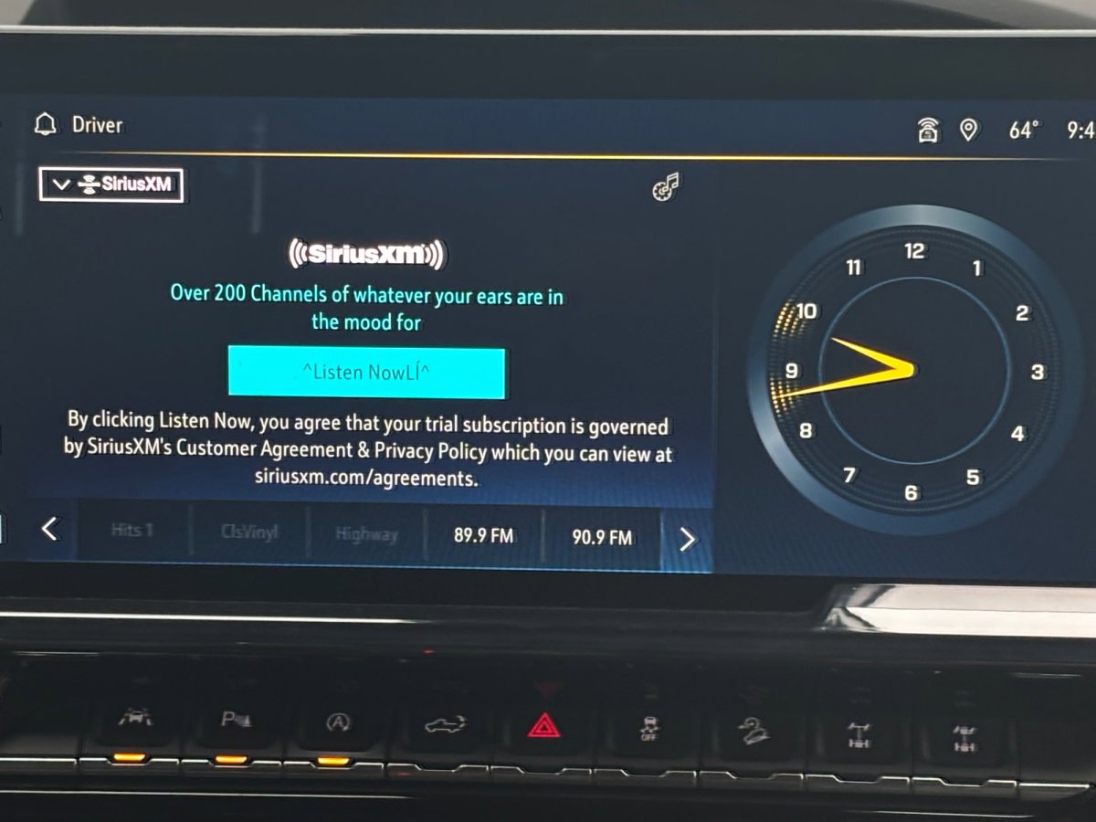 Used 2023 Chevrolet Silverado 1500 ZR2 w/ Technology Package image 8