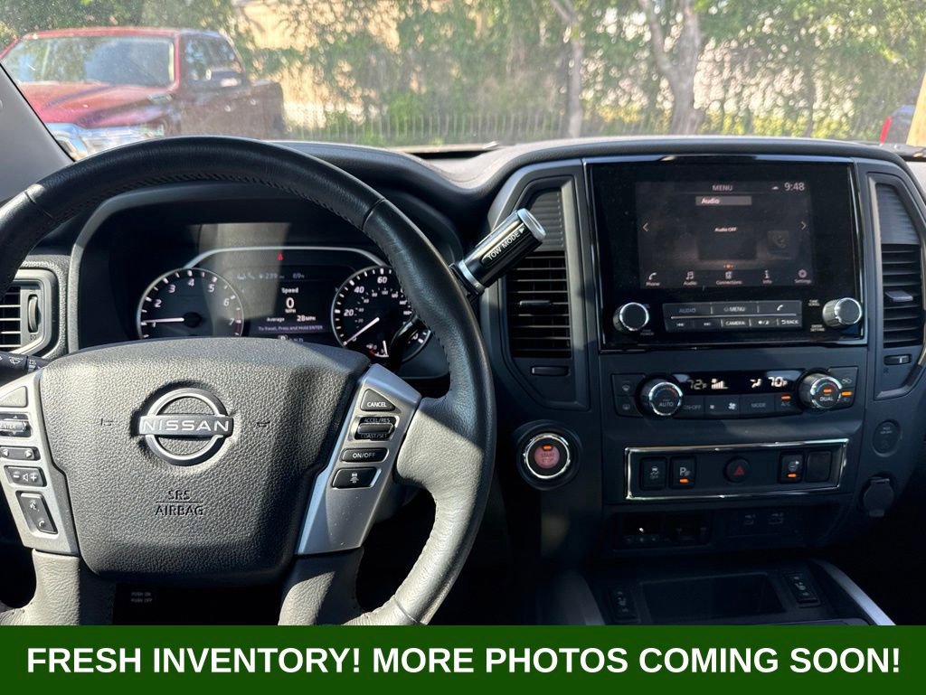 Used 2024 Nissan Titan SV w/ SV Convenience Package RWD image 7