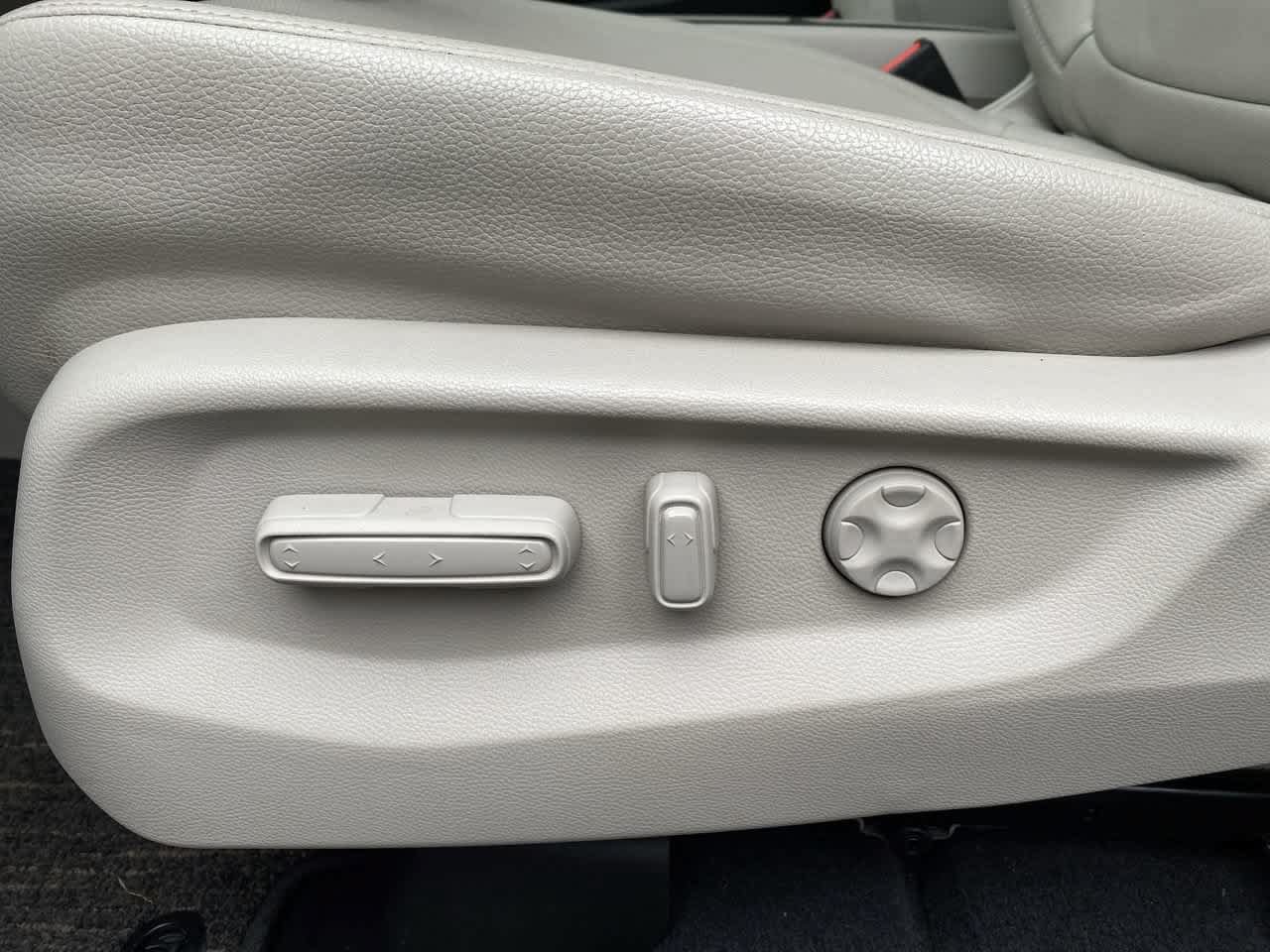 Used 2025 Honda Odyssey EX-L image 13