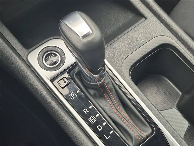 Used 2023 Nissan Sentra SR w/ Midnight Edition Package FWD image 12