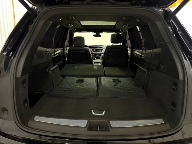 Used 2024 Cadillac XT6 Luxury w/ LPO, Floor Liner Package AWD/4WD image 15