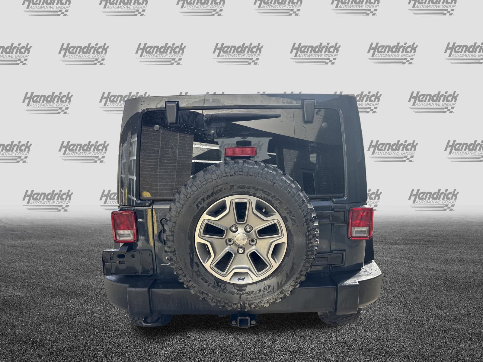 Used 2018 Jeep Wrangler Unlimited Rubicon w/ Cold Weather Group image 9