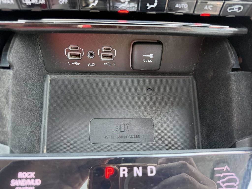 Certified 2021 Jeep Grand Cherokee L Overland w/ Luxury Tech Group IV AWD/4WD image 30