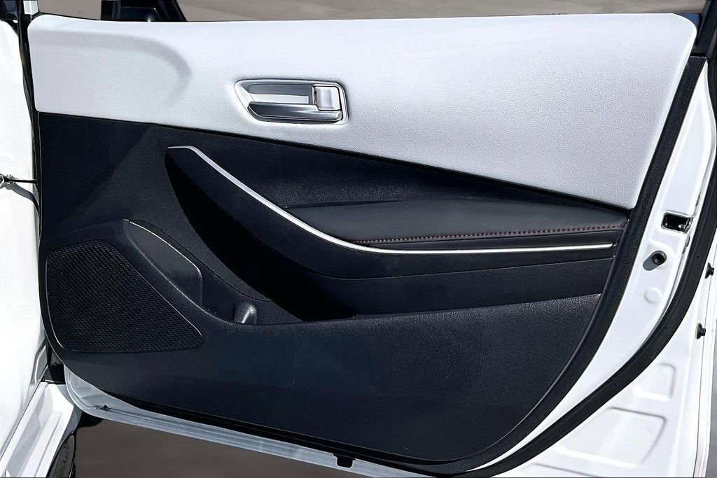 Used 2024 Toyota Corolla SE image 27