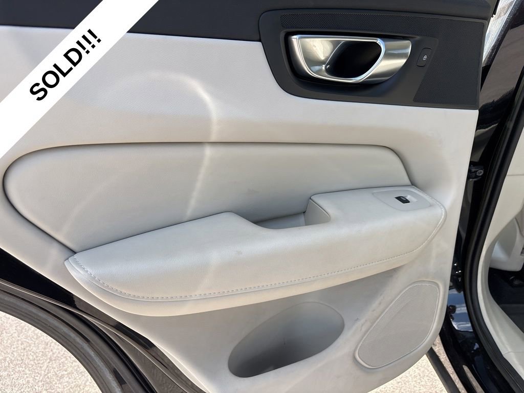 Used 2023 Volvo XC60 B5 Plus w/ Climate Package AWD/4WD image 16