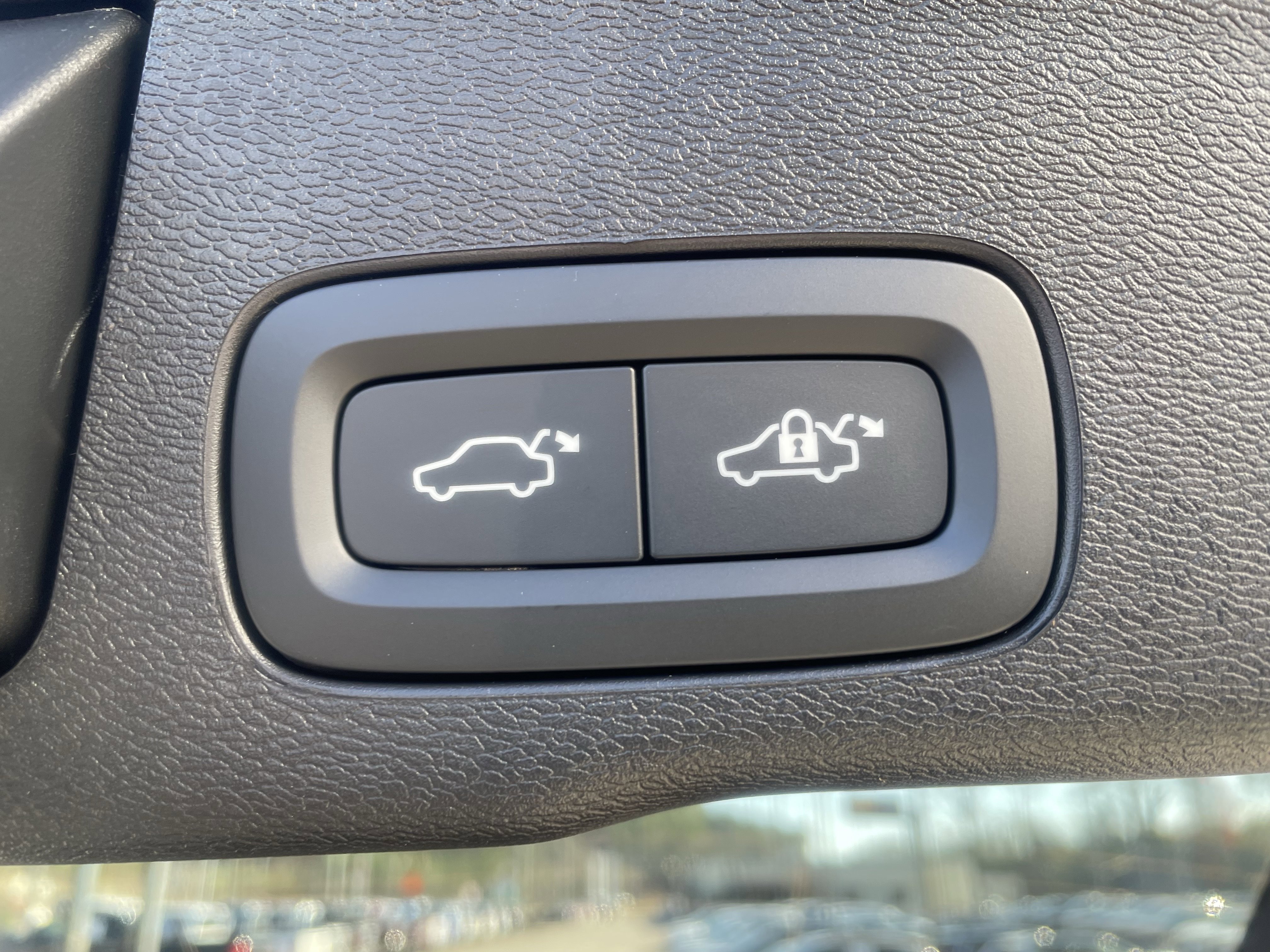 New 2026 Volvo XC60 B5 Plus w/ Protection Package Premier image 10