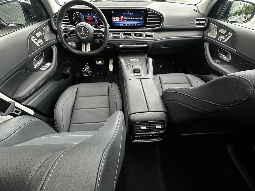 Certified 2026 Mercedes-Benz GLS 450 4MATIC image 27