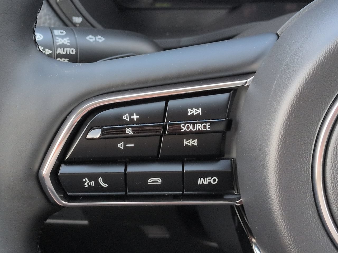 New 2026 MAZDA CX-90 Plug-In Hybrid w/Premium Sport AWD/4WD image 23
