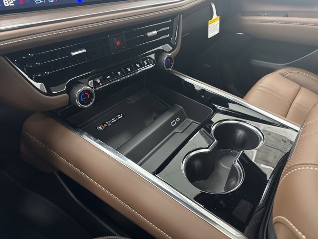 New 2026 Chevrolet Suburban High Country image 22