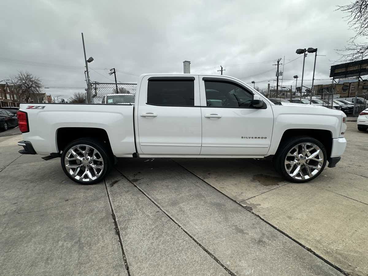 Used 2017 Chevrolet Silverado 1500 LT w/ All Star Edition image 4