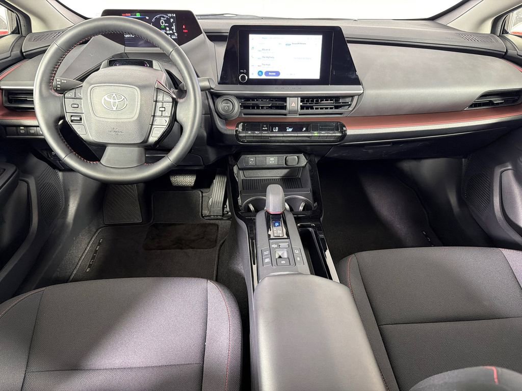 Used 2025 Toyota Prius Plug-In Hybrid image 22